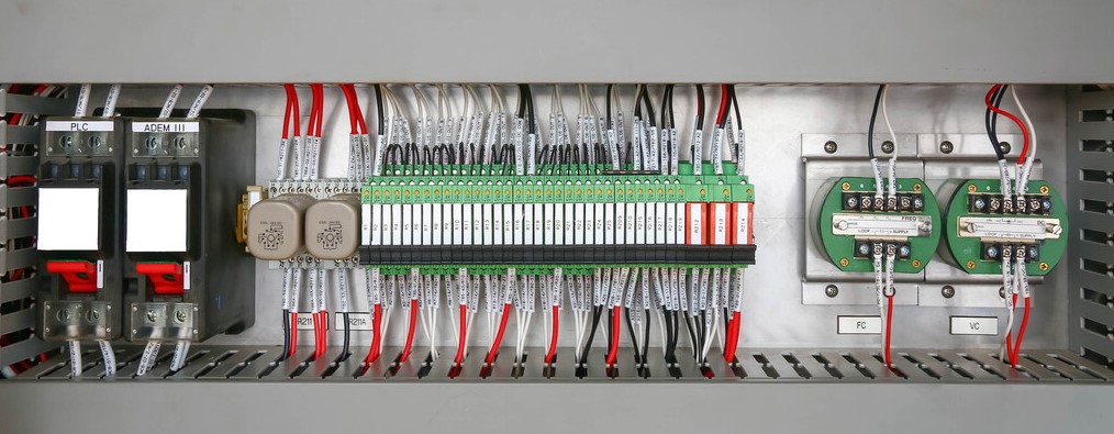 “可編程plc控制器的次世代產品將會具備哪些特點？”